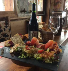 Salade, restaurant le Loup Blanc