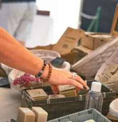 Marché artisanal & braderie des commerçants_Champagny-en-Vanoise