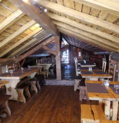 Salle du haut, restaurant Le Forperet