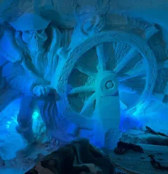 Grotte de neige sculptée_Champagny-en-Vanoise