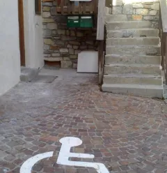 Place de parking handicapée