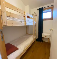 CHAMBRE LITS SUPPERPOSES 