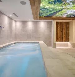 jacuzzi