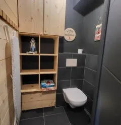 grand WC séparé