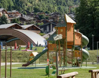 Espace jeux au village_Champagny-en-Vanoise