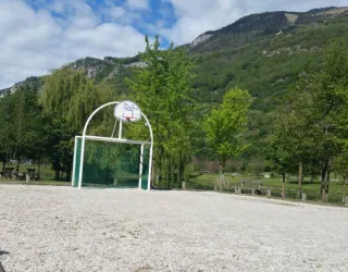 Terrain multi-sports Base de Loisirs de Centron