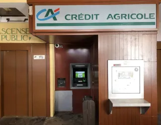 Distributeur de billets Crédit Agricole