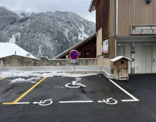Place de Parking PMR_Champagny-en-Vanoise