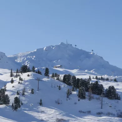Blick auf Belle Plagne im Winter