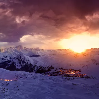 Panorama von La Plagne bei Sonnenuntergang