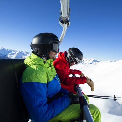 Ski Sessellift mit Freunden La Plagne