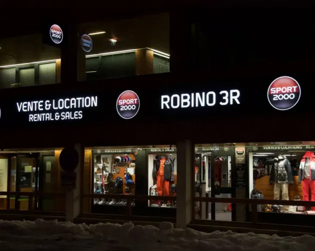Facade extérieur Sport 2000 Plagne centre robino 3R