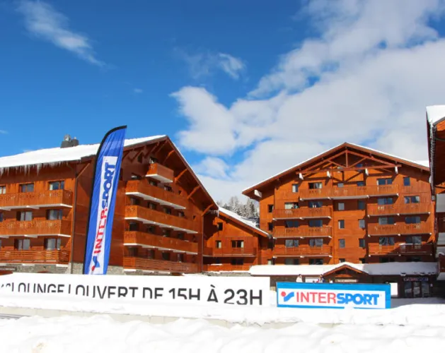 Intersport Plagne Soleil, à côté du bar Vancouver