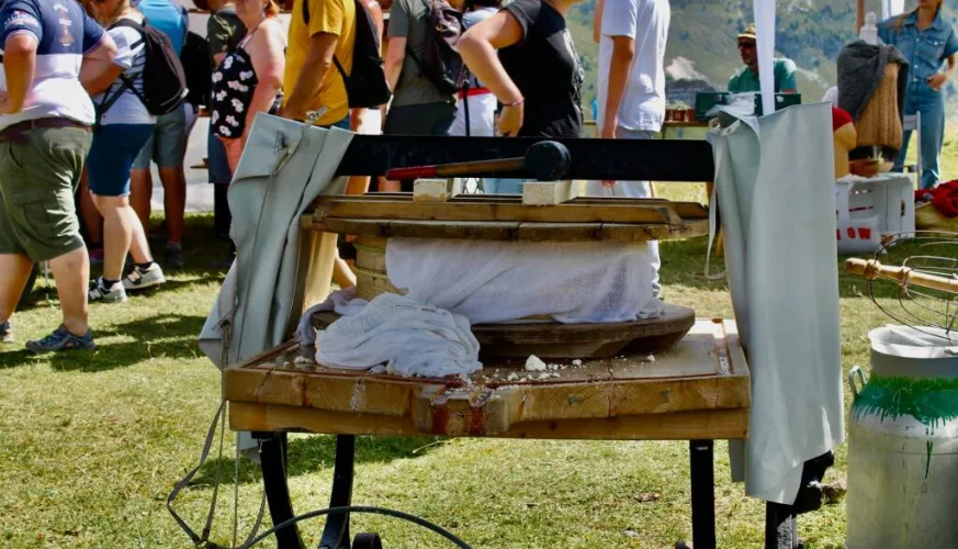 Visite / explication de la fruitière de Plagne Villages_La Plagne
