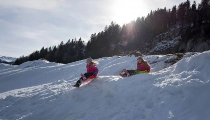 Sortie raquettes : Balade famille histoire et patrimoine de Champagny_Champagny-en-Vanoise
