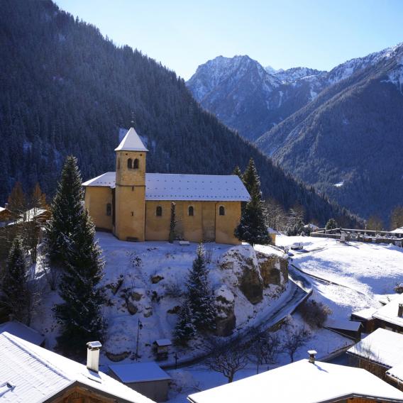 Dorf La Plagne Champagny en Vanoise im Winter