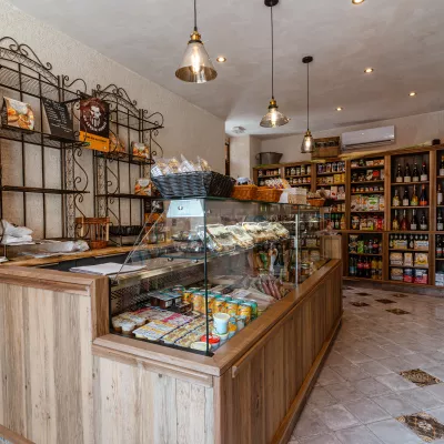 Geschäfte &amp; Dienstleistungen