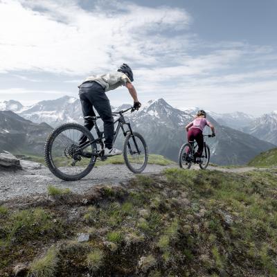 MOUNTAINBIKE