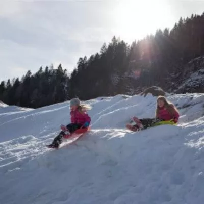 Sortie raquettes : Balade famille histoire et patrimoine de Champagny_Champagny-en-Vanoise