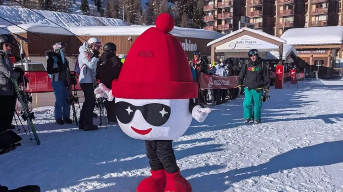 Rencontre avec la mascotte de La Plagne_La Plagne