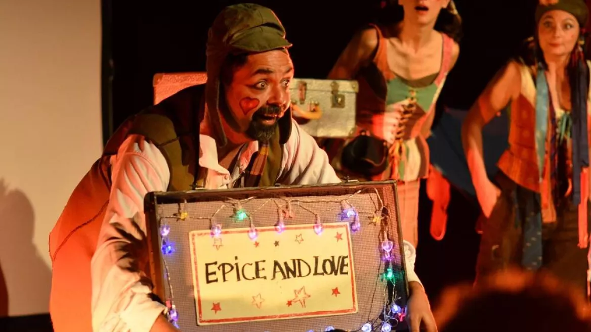 Spectacle-goûter | Voyages - Chapiteau Théâtre_Aime-la-Plagne