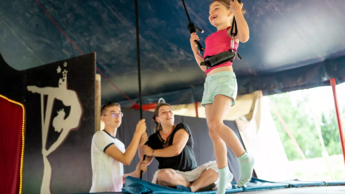 Atelier initiation au cirque | Cie Circo Bello - Les Estivales Sauvages_La Plagne Tarentaise