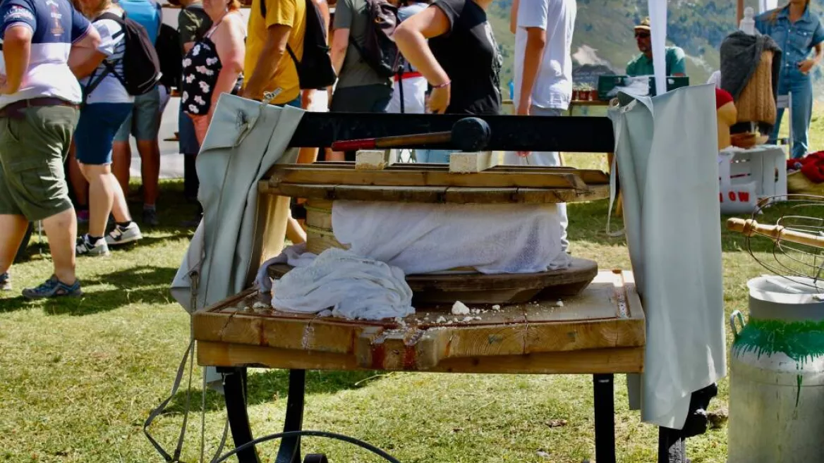 Visite / explication de la fruitière de Plagne Villages_La Plagne