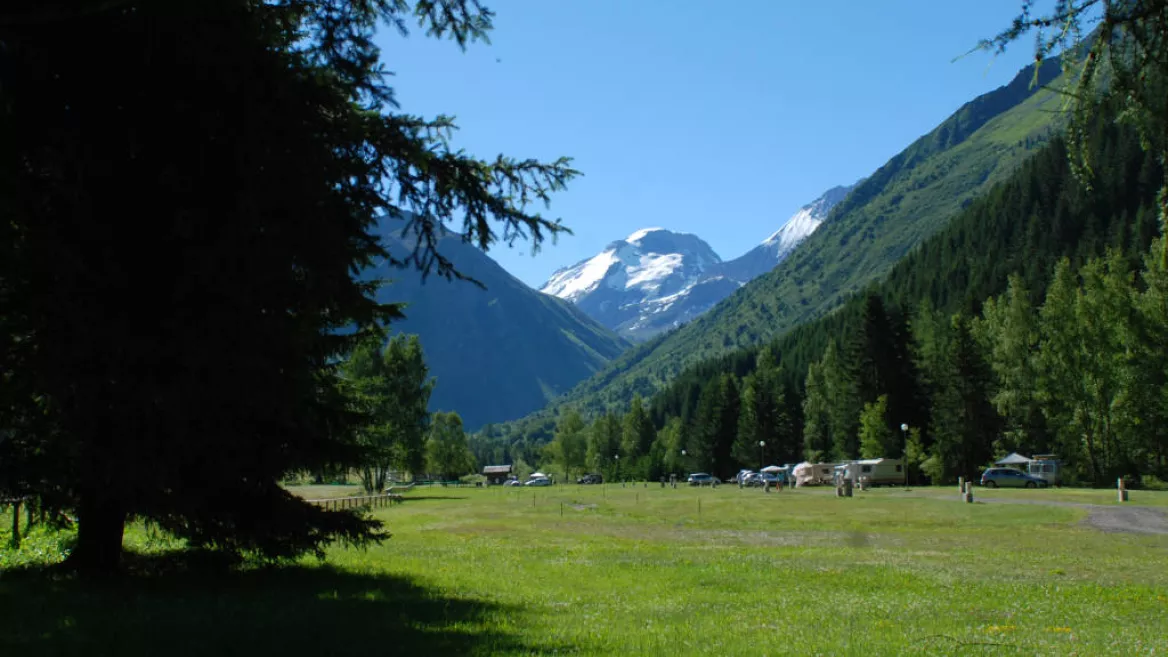 Bouleplatz - Camping Le Canada
