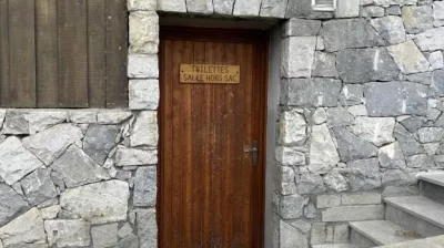 Toilettes Publiques / Coin change bébé - Maison de Montalbert_Plagne-Montalbert