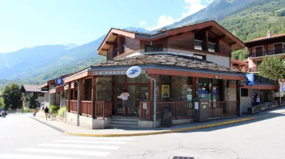 La poste à Aime