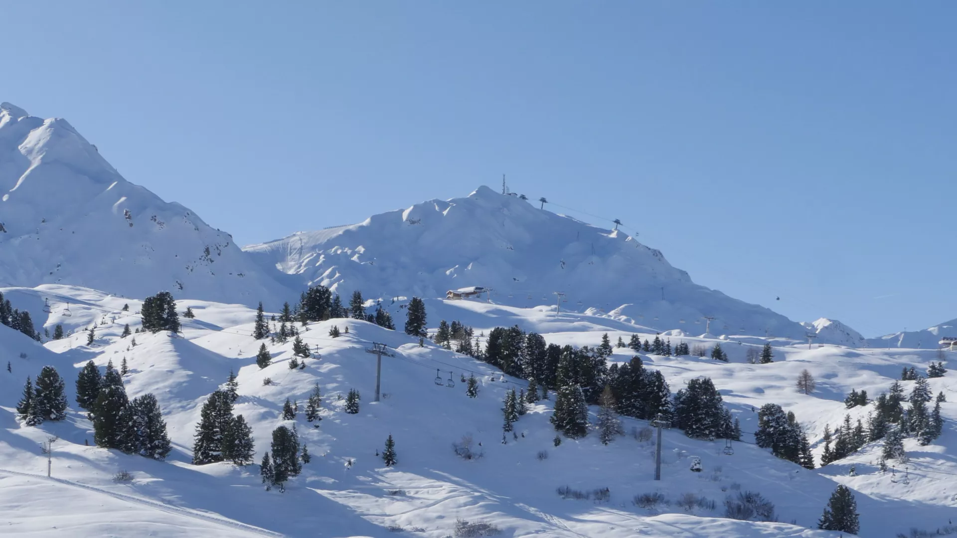 Blick auf Belle Plagne im Winter