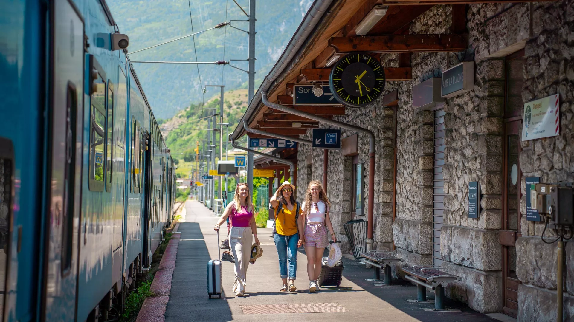 Bahnhof Zug liebt