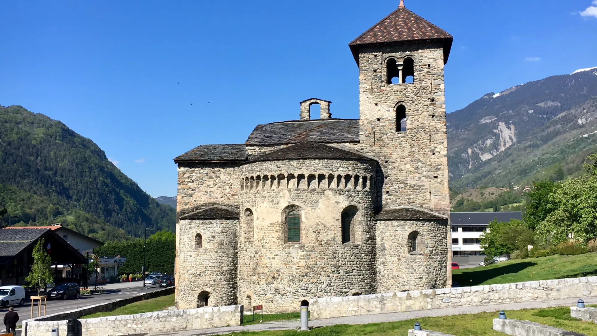 Theater in der Basilika Montmayeur in Aime