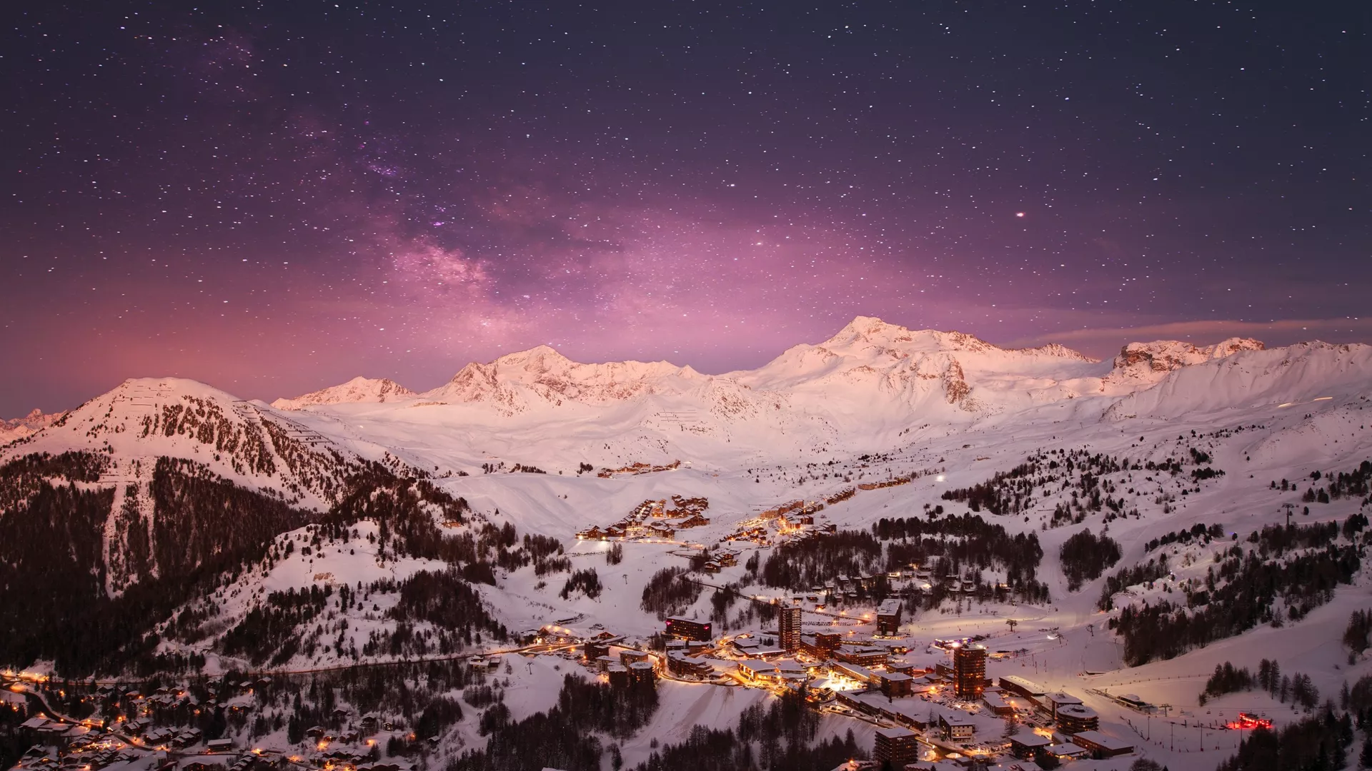 Plagne Centre am sternenklaren Abend