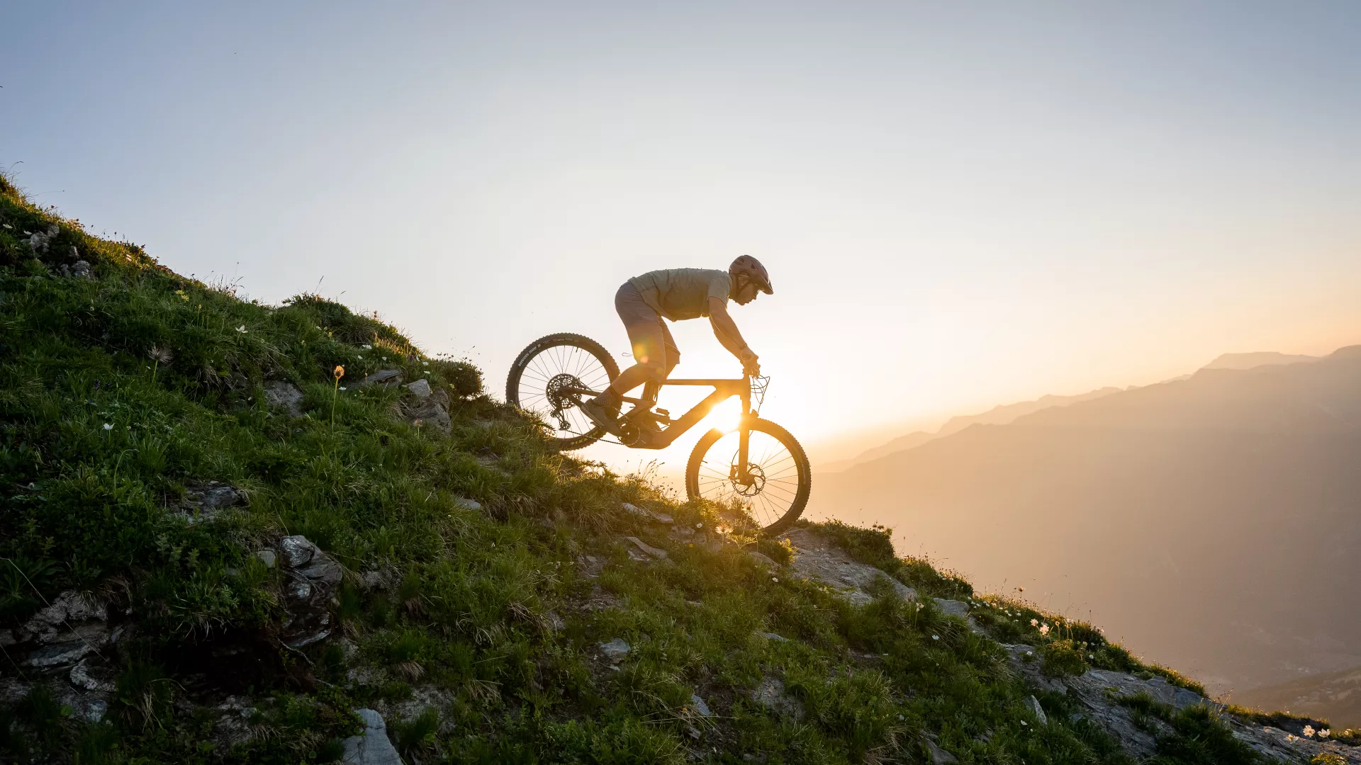 elektro-fahrrad-jerome-gilloux-mtb-ae-montalbert-©OTGPJYM(9)