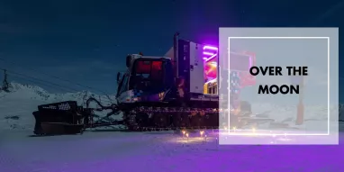 le-mag-over the moon.jpg le-mag-over the moon.jpg